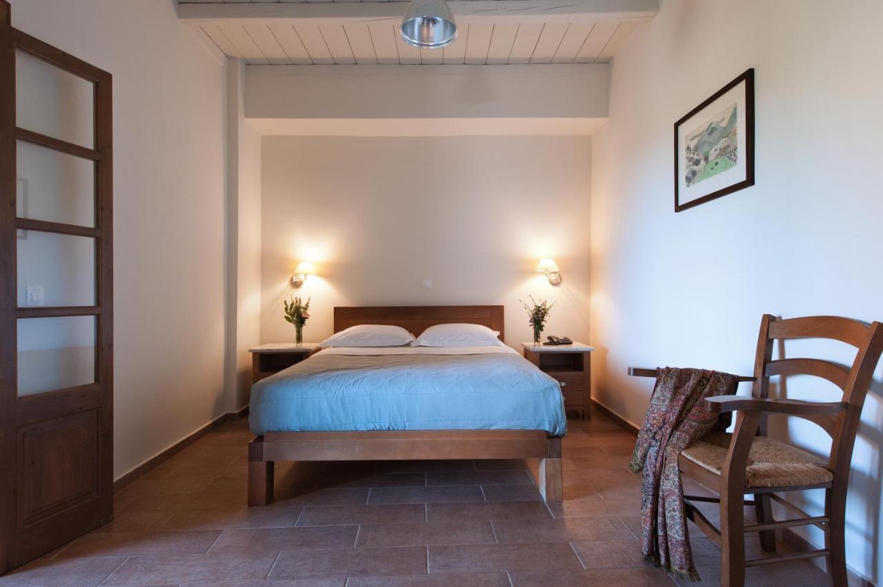 Kalamitsi Hotel Kardamíli Kültér fotó