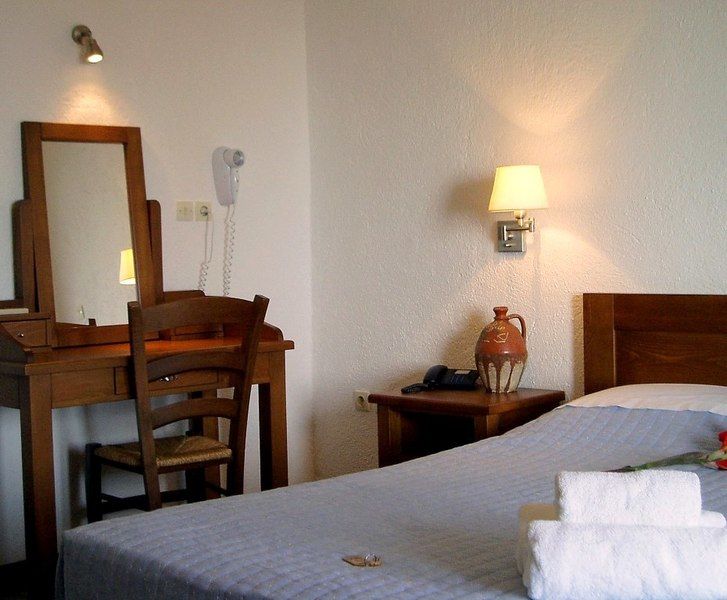 Kalamitsi Hotel Kardamíli Kültér fotó